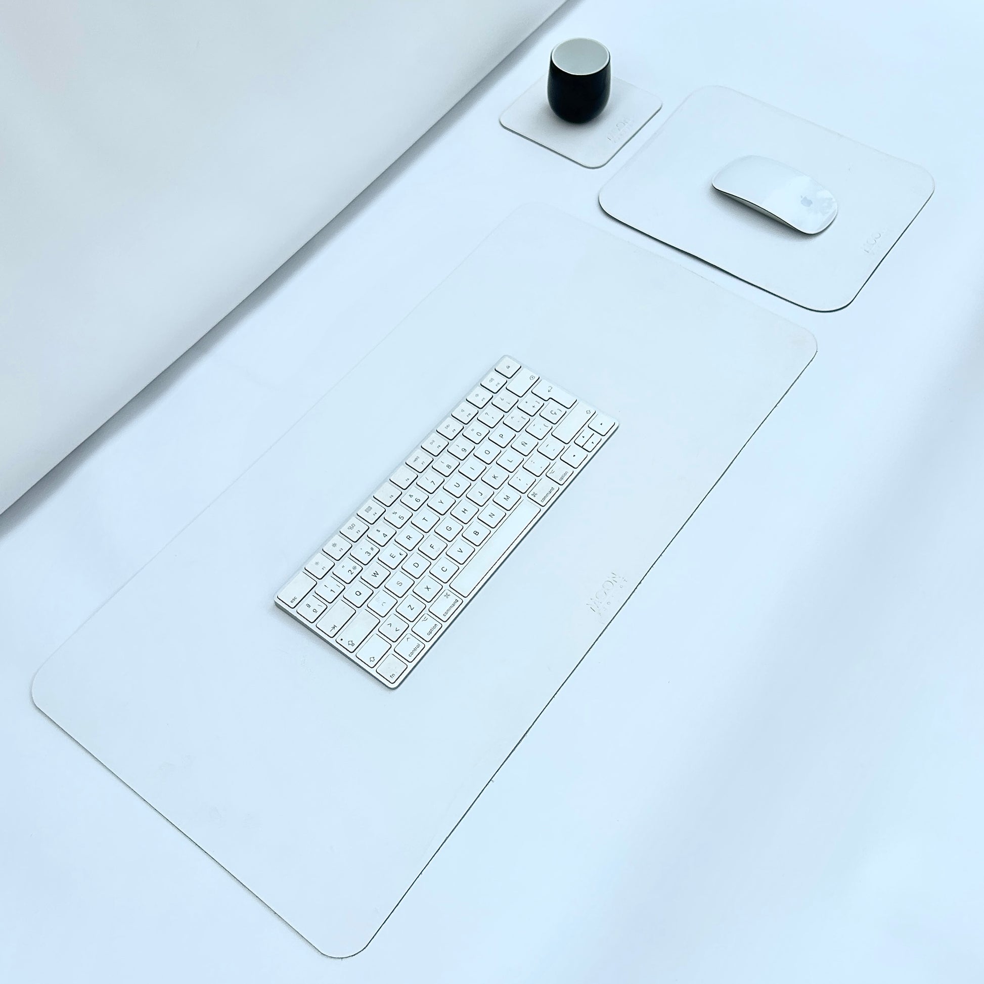 Exclusive Set ( deskpad, mousepad, posataza)